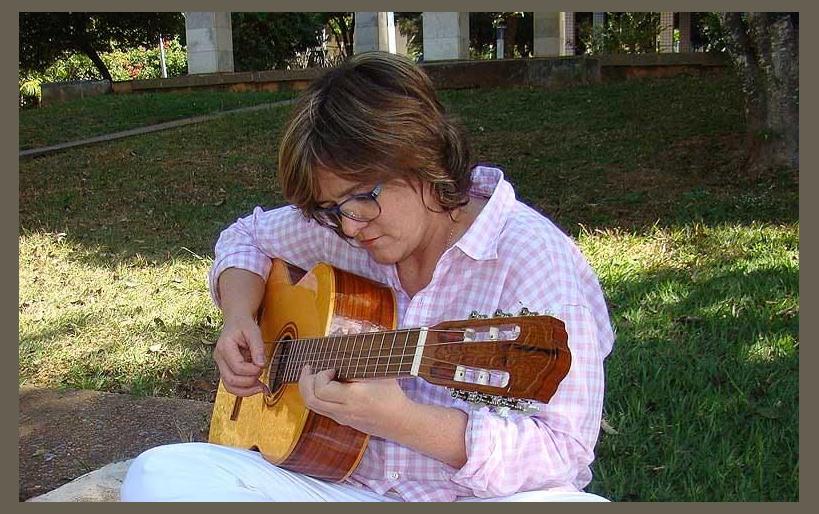 Simone Guimarães